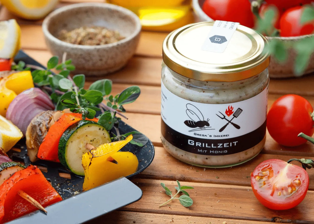 Honig mit Grillgewürzen zum Grillen