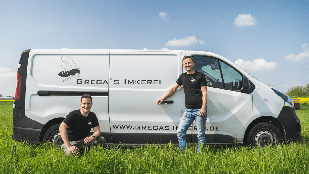 Leon und Florian Grega die Gründer und Imker von Grega´s Imkerei