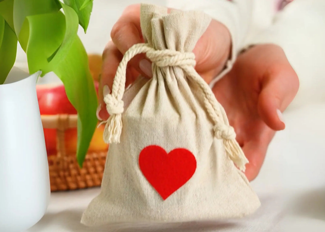 Honig Geschenksäckchen mit rotem Herz