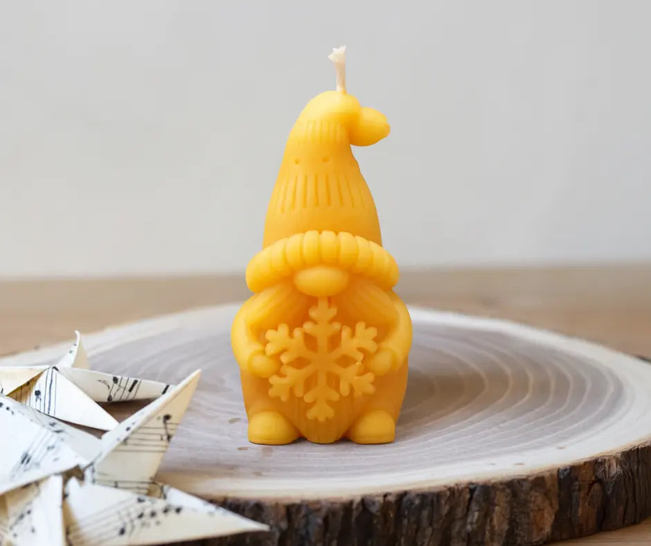Weihnachtswichtel Bienenwachskerze – Handgemachte Naturkerze – Grega´s Imkerei