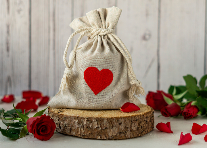 Säckchen mit Herz zu Valentinstag