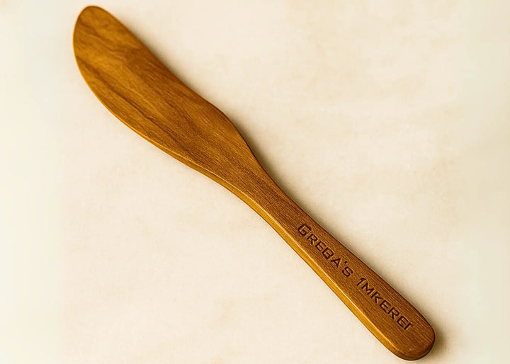 Honigmesser statt Honiglöffel für cremigen Honig vom Imker