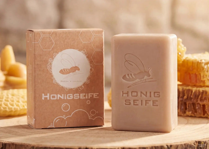 Honigseife vom Imker mit Honig und Bienenwachs