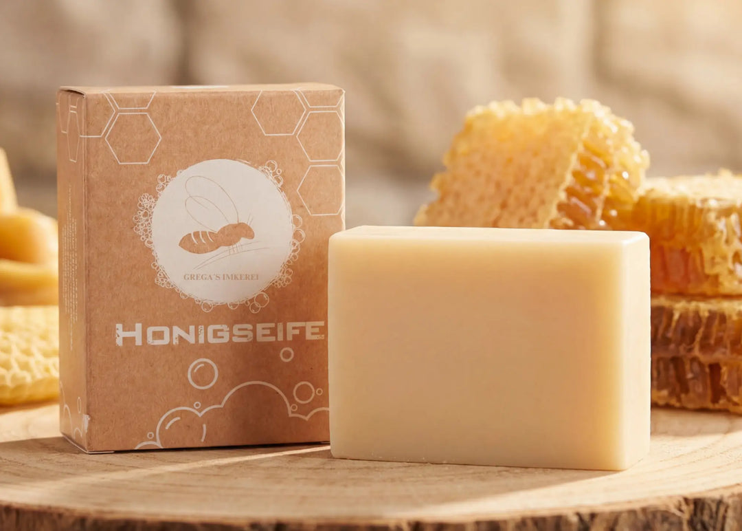 Honigseife vom Imker mit Honig und Bienenwachs