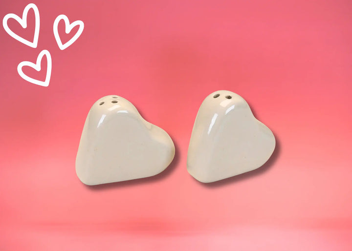 Herz Salz und Pfefferstreuer