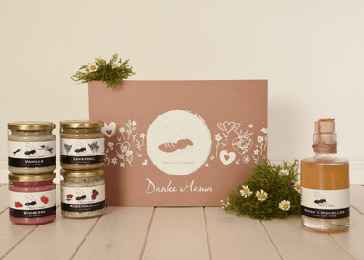 Muttertagsgeschenkebox mit Honig und Honiglikoer